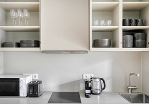 Trendy Charlottenburg Studio w/ Gym, near Kurfürstendamm, by Blueground