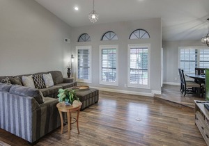 Trendy Phoenix Home w/ Pool - Walk to Lookout Mtn!