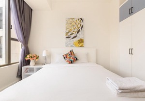 TRESOR AND ROYAL, ONE BIG BEDROOM IN CENTER