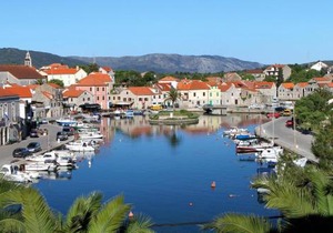 Triple Room Vrboska 540d