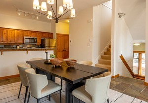 True SKI IN/OUT | Updated 3.5BR | Hot Tub | Garage | Managed By Aloha Whistler