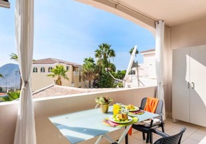 Tu hogar en la isla Accommodation with POOL!