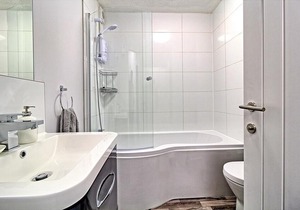 Two Bed Central Chelmsford Flat with Parking