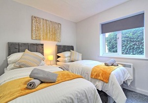 Two Bed Central Chelmsford Flat with Parking