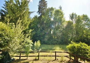 Two-Bedroom Apartment with South-Facing Garden for 6 Guests in Calm Residence, Close to Barcelonnette Center