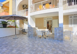 Two bedroom apartment with terrace Baška Voda, Makarska (A-2756-a)