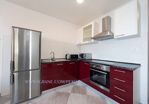Two bedroom apartment near beach Igrane, Makarska (A-18405-a)