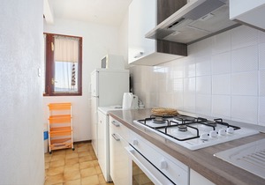 Two bedroom apartment near beach Podgora, Makarska (A-11432-a)