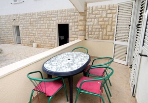 Two bedroom apartment near beach Cove Jedra, Hvar (A-2583-d)