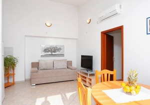 Two bedroom apartment with terrace and sea view Marina, Trogir (A-9037-f)