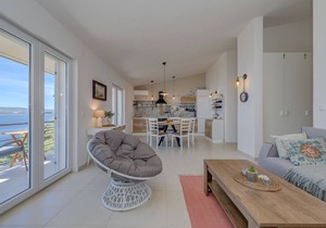 Two bedroom apartment with wonderful sea view