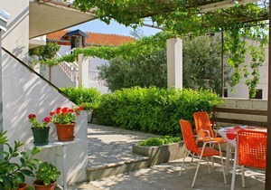 Two bedroom apartment with terrace and sea view Podaca, Makarska (A-2621-a)