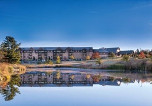 Two Bedroom Deluxe Luxury Condo, Glacier Canyon (1928565)