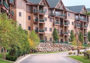Two Bedroom Deluxe Luxury Condo, Glacier Canyon (1928565)