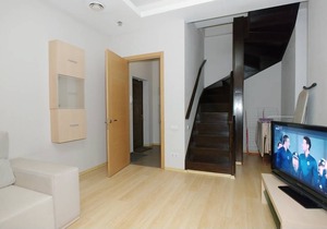 Two Bedrooms. Lux. 6 Zankovetskoi str. Near Kreschatyk