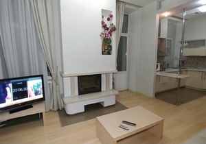 Two Bedrooms Lux 6 Zankovetskoi Str Near Kreschatyk