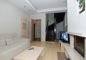 Two Bedrooms Lux 6 Zankovetskoi Str Near Kreschatyk
