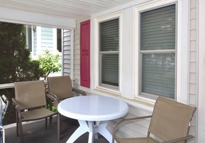 Two Blocks from the Beach Pet Friendly 4BR Parking