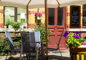 two-room WHG in the center