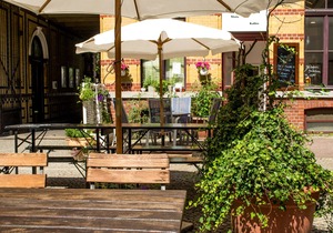 two-room WHG in the center