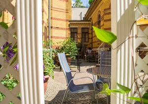 two-room WHG in the center