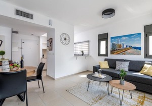 Unique 2BDR with balcony close to Gordon Beach