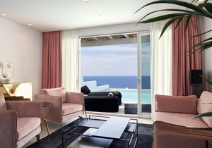 Unique Mykonos Villa | Villa Elegant | 2 Bedroom Villa | Private Pool | Elia Beach