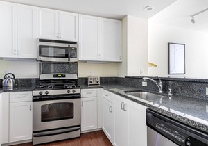 Unique Santa Clara 1BR w/Parking, Gym, walk to Groceries, by Blueground