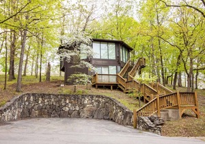 UNIT 11 - TREETOP 2 BEDROOM VILLA