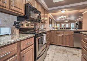 UNIT 2111 - 2 BR/2 BA at Island on Lake Travis - All Resort Amenities