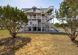 Unit 3 Whimsical 2 bedroom at River Ranch Inn