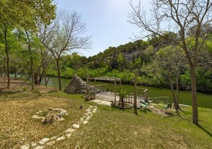 Unit 3 Whimsical 2 bedroom at River Ranch Inn