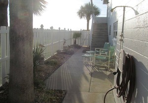 Unit 4 Oceanside 2Bd 1Ba Condo In Ormond-By-The-Sea w/Large Private Beach Deck