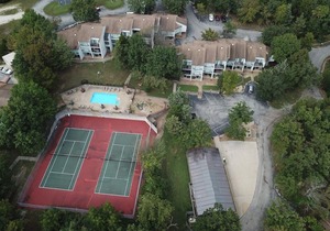 UNIT 5 - TREETOP 2 BEDROOM VILLA