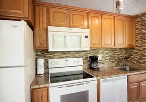 UNIT 9 - TREETOP 2 BEDROOM VILLA