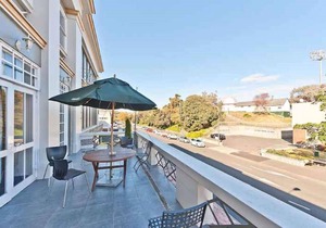 Unwind @ Whangunui Standard Room