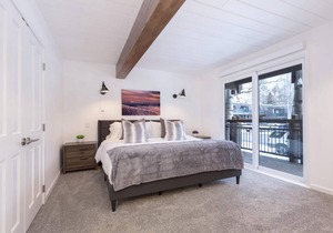 Updated 2BR in the Heart of Aspen
