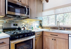 Updated Large, Bright Mammoth Home near The Village. Gas Grill & Pool On-site