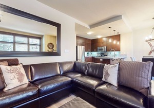 Updated & Modern, on Sierra Star Golf Course. Washer/Dryer, Quiet Location