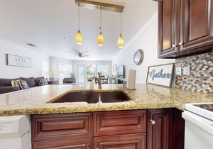 Upgraded Guadalupe River Condo -WW L301 *Free Tubes with Rental*