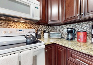 Upgraded Guadalupe River Condo -WW L301 *Free Tubes with Rental*