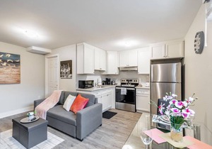 Upscale 1BR - Boutique Apartment - PRIME Location!