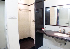 Upscale Apartment in Posh Alipore Area