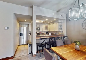 Upscale condo with balcony, pool, & hot tub - walk to lifts/Main Street