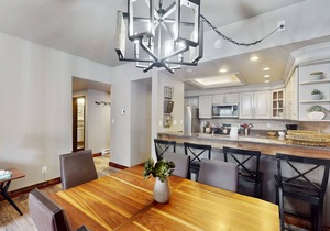 Upscale condo with balcony, pool, & hot tub - walk to lifts/Main Street