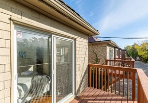 Upscale/Rustic 3BR Home with Parking - Midtown!