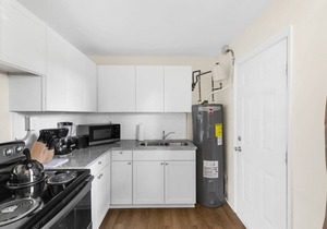 Uptown Apartment, Near Parks! The Bricks Unit 1