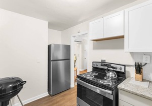 Uptown Apartment, Near Parks! The Bricks Unit 3