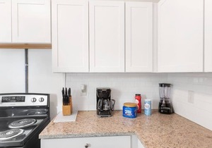 Uptown Apartment, Near Parks! The Bricks Unit 6