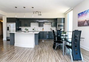 Uptown Charlotte 2BR Furnished Apartments by RedAwning